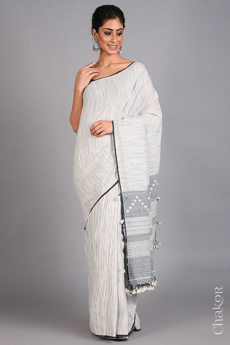 Handloom Off-white Grey Bhujodi Cotton Saree by Chakor.