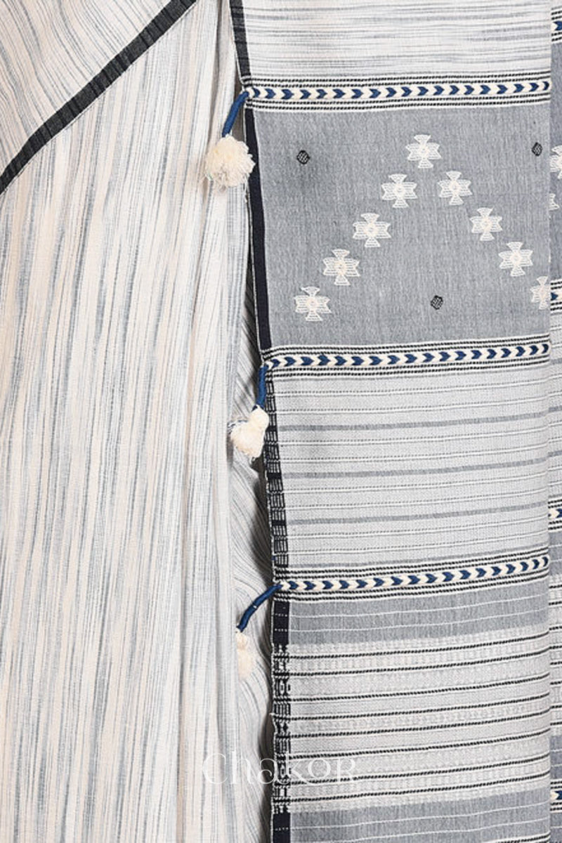Handloom Off-white Grey Bhujodi Cotton Saree by Chakor.
