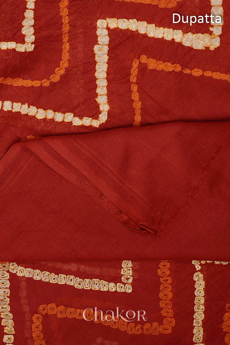 Chakor's Green Red Bandhani Cotton embroidered Kurta Fabric With Dupatta. 