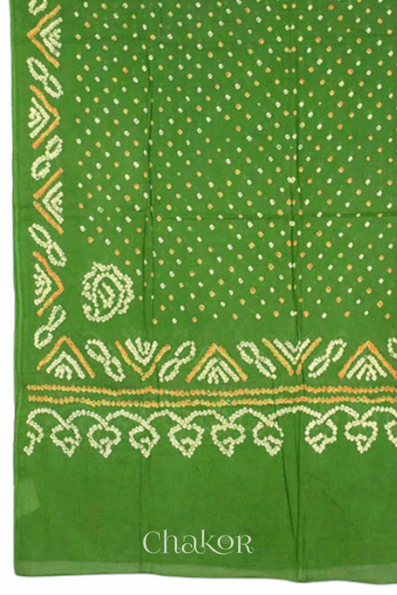 Dupatta detail of Handcrafted Brown Bandhani Cotton Kurta and green Pant Set.