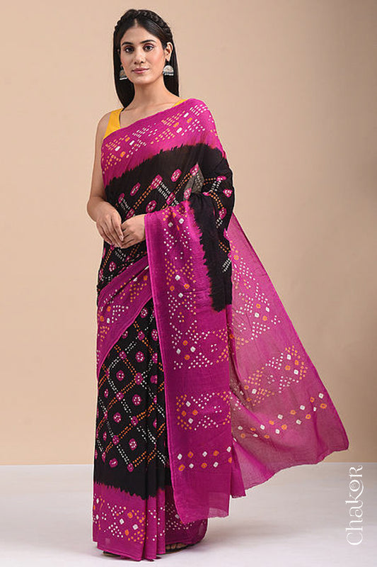 Traditional Black Magenta Bandhani Mul Cotton Saree by Chakor.